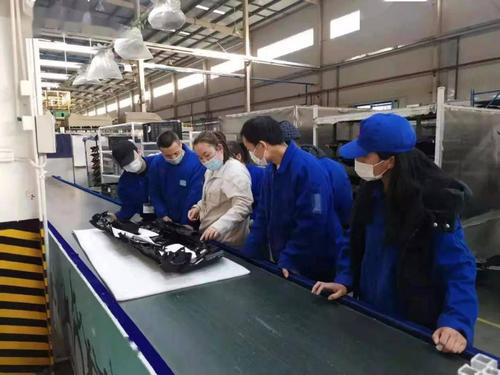 ?汽車飾件工廠西安制造部裝配車間開展新產(chǎn)品文件培訓(xùn)活動